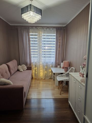 Mieszkanie 2-pokojowe Ostrowiec Świętokrzyski, os. Ogrody. Zdjęcie 1