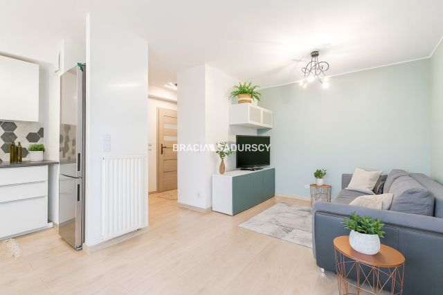 Mieszkanie 2-pokojowe Kraków Bronowice, ul. Eljasza Walerego Radzikowskiego. Zdjęcie 1