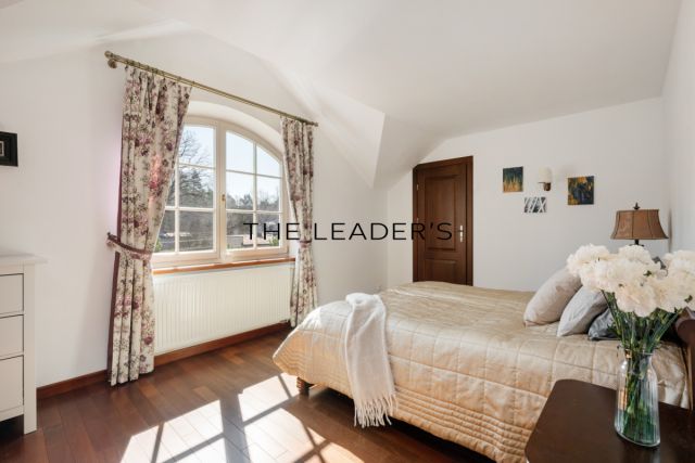 dom wolnostojący, 8 pokoi Zalesie Górne. Zdjęcie 15