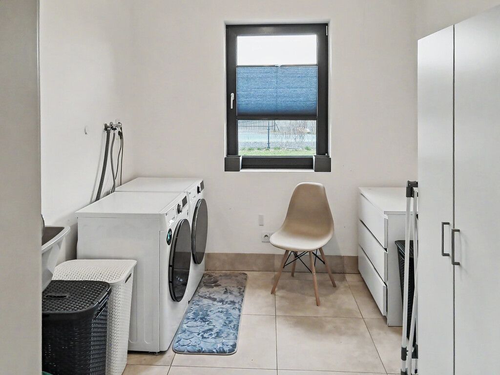 dom wolnostojący, 5 pokoi Książenice, al. Olszowa. Zdjęcie 20