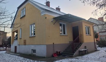 dom wolnostojący, 3 pokoje Baranów Sandomierski, ul. Zamkowa-Osiedle