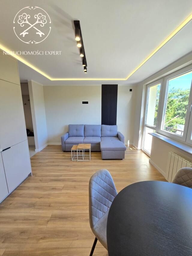 Mieszkanie 3-pokojowe Ostrowiec Świętokrzyski, os. Ogrody. Zdjęcie 3