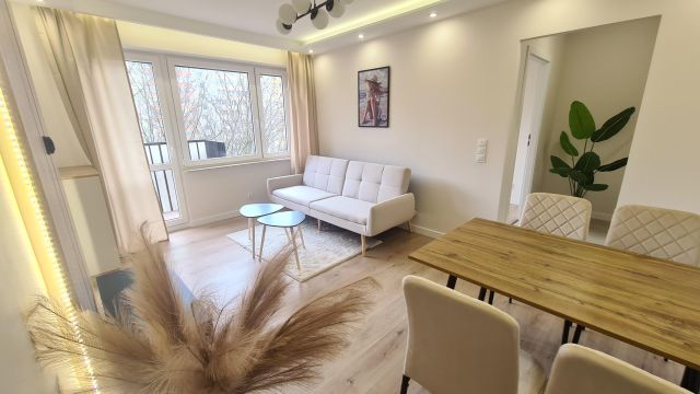 Mieszkanie 4-pokojowe Białystok Piaski, ul. Jerzego Waszyngtona. Zdjęcie 1