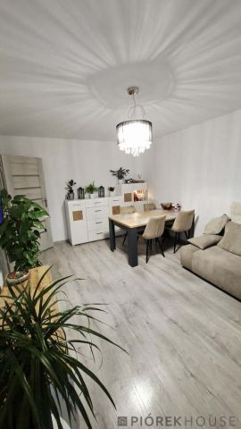 Mieszkanie 3-pokojowe Warszawa Bemowo, ul. Powstańców Śląskich. Zdjęcie 2