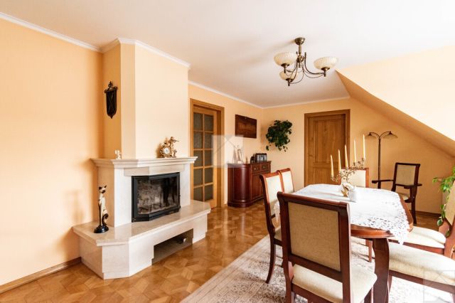 dom wolnostojący, 7 pokoi Lesko, ul. Kościuszki. Zdjęcie 6