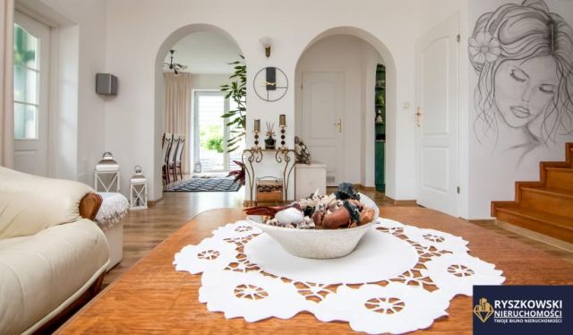 dom wolnostojący, 6 pokoi Jarosławiec. Zdjęcie 5