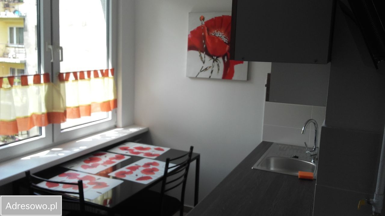 Mieszkanie 3-pokojowe Katowice Śródmieście, ul. ks. kard. Bolesława Kominka. Zdjęcie 5