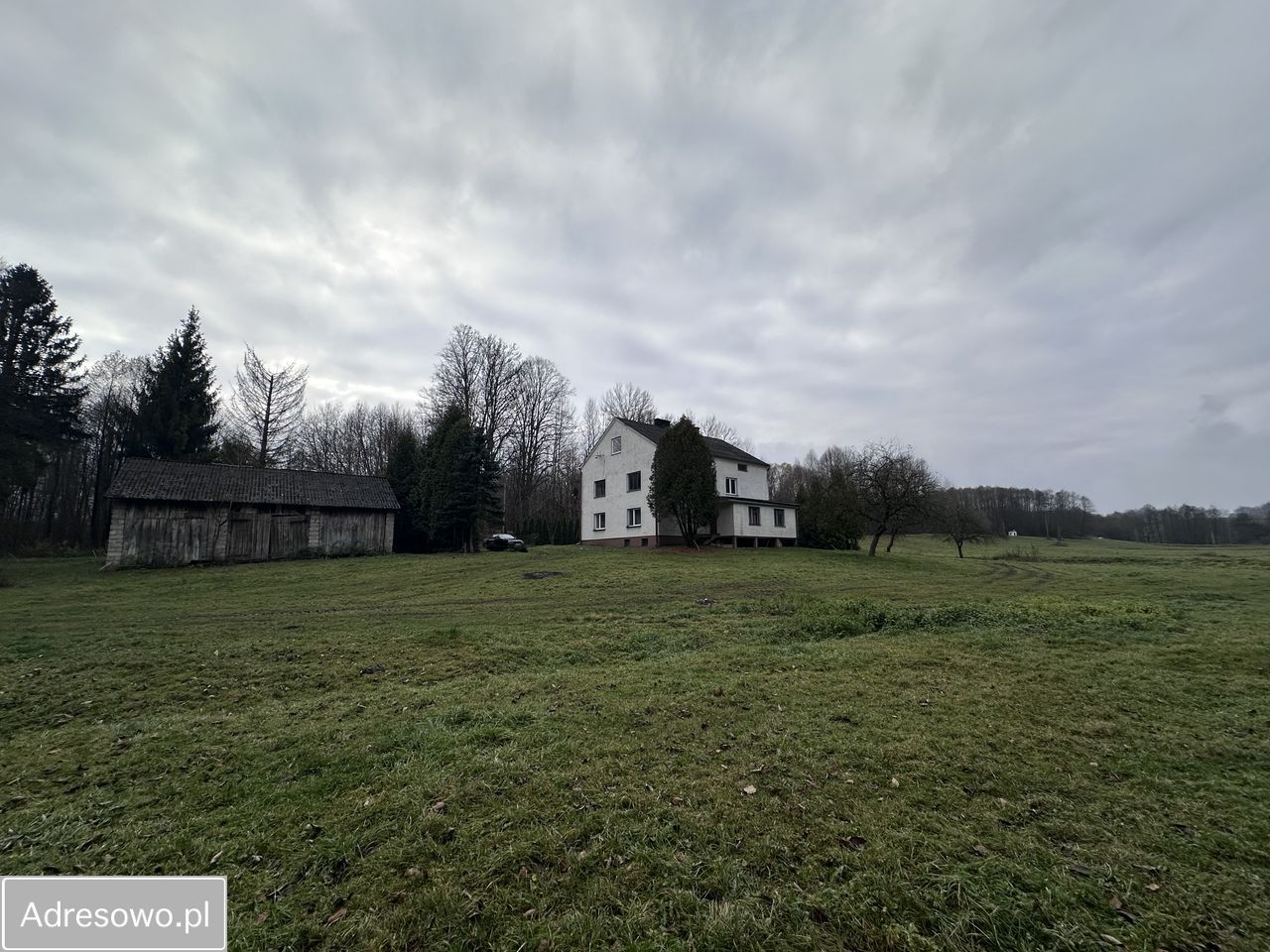 dom wolnostojący, 8 pokoi Brzeziny. Zdjęcie 2