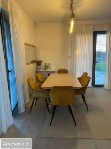 dom wolnostojący, 4 pokoje Piotrków Trybunalski. Zdjęcie 1