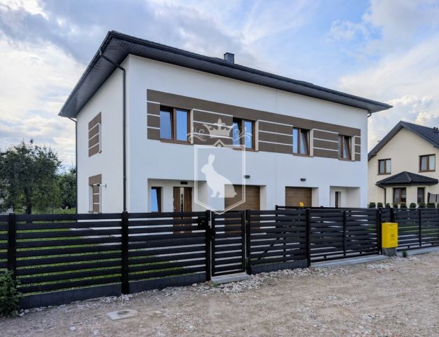 bliźniak, 5 pokoi Tłuszcz, ul. Wiejska. Zdjęcie 1