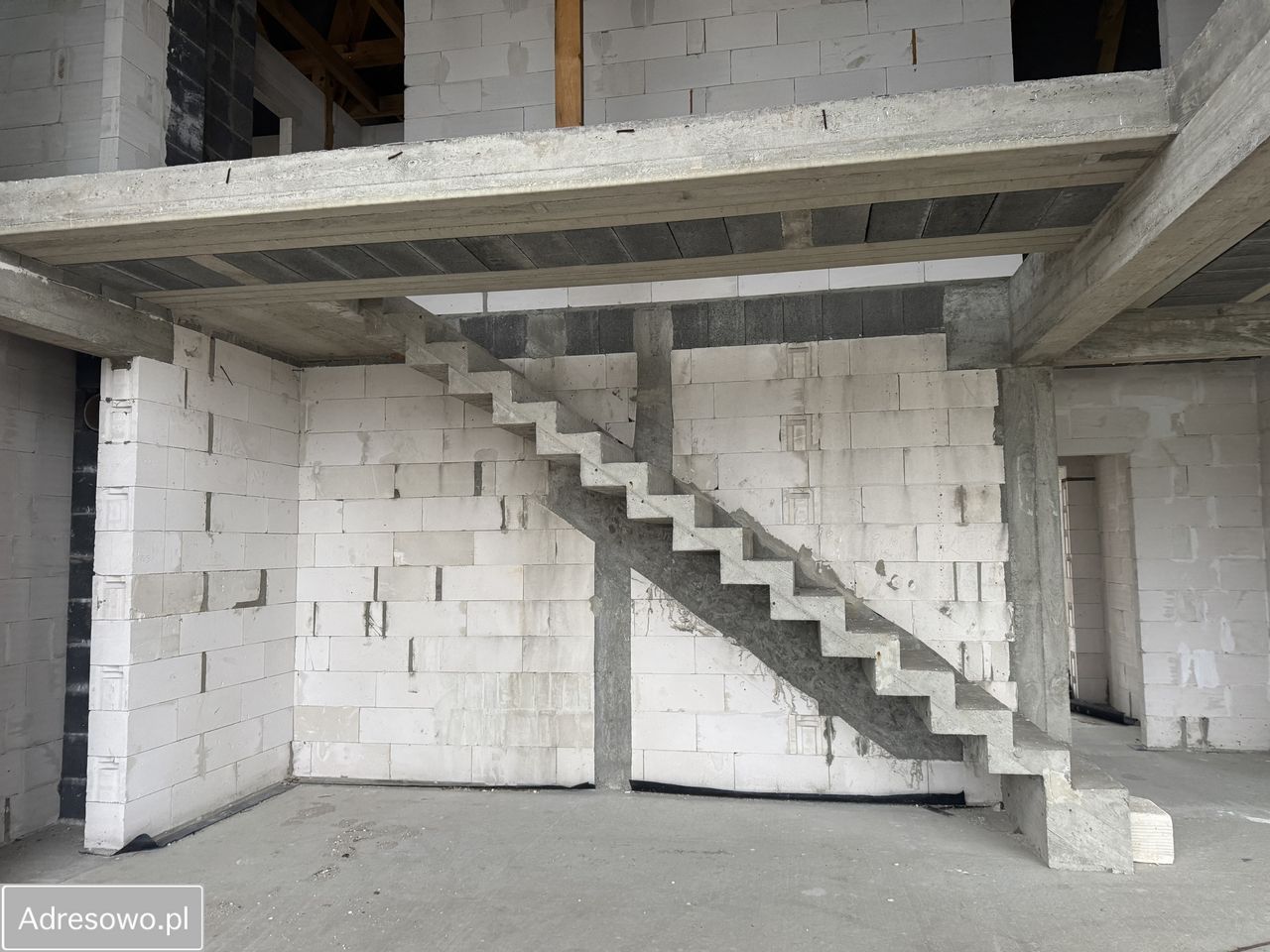 dom wolnostojący, 8 pokoi Płowizny. Zdjęcie 4