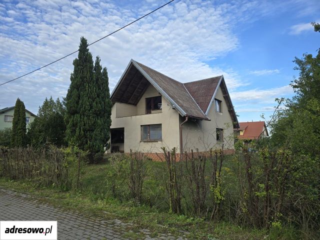 dom wolnostojący, 6 pokoi Jamielnik, ul. Szkolna. Zdjęcie 1