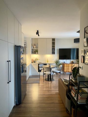 Mieszkanie 3-pokojowe Wrocław Wojszyce, ul. Konstantego Ildefonsa Gałczyńskiego. Zdjęcie 1