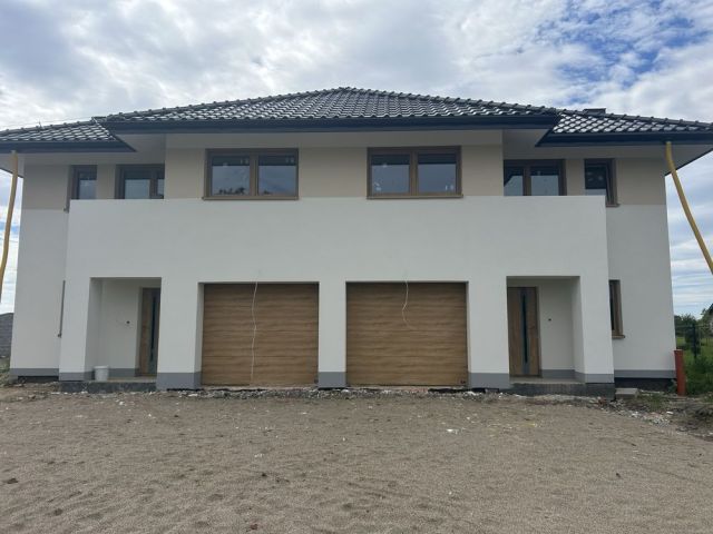 bliźniak Proszków. Zdjęcie 1