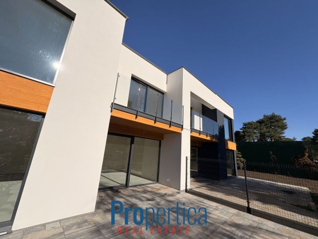 bliźniak, 5 pokoi Warszawa Wawer. Zdjęcie 9