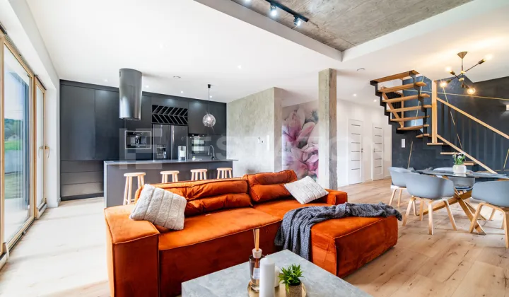 dom wolnostojący, 5 pokoi Siedliska