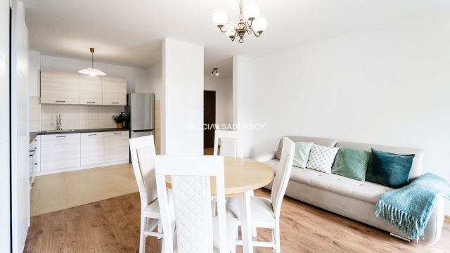 Mieszkanie 2-pokojowe Kraków Bieżanów, ul. Mała Góra. Zdjęcie 3