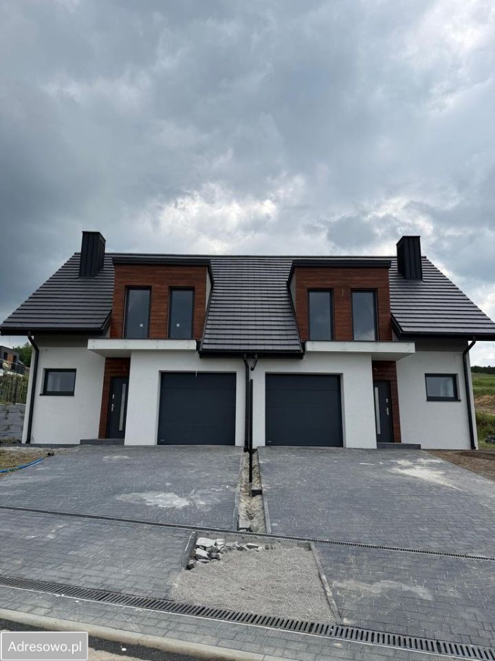 bliźniak, 5 pokoi Golkowice. Zdjęcie 1