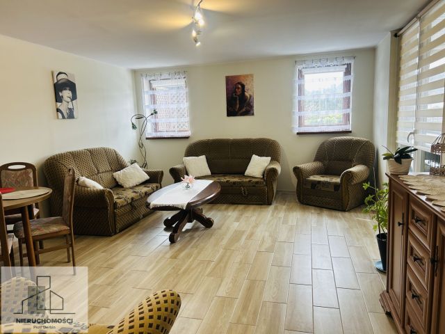 dom szeregowy, 11 pokoi Nikutowo. Zdjęcie 15