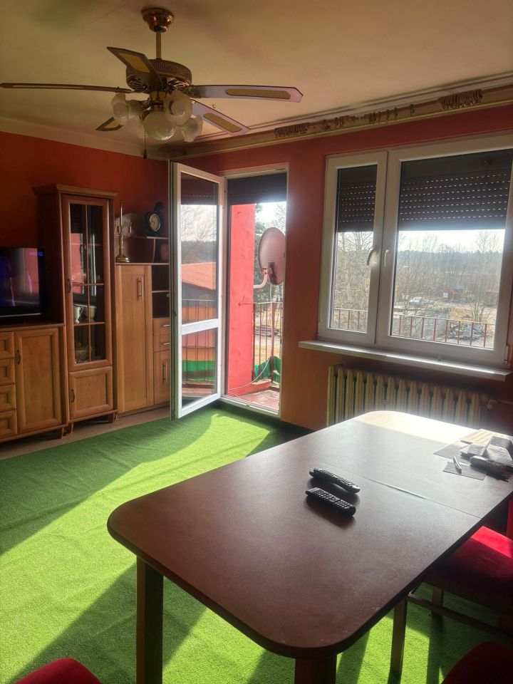 Mieszkanie 3-pokojowe Nowogród Bobrzański. Zdjęcie 3