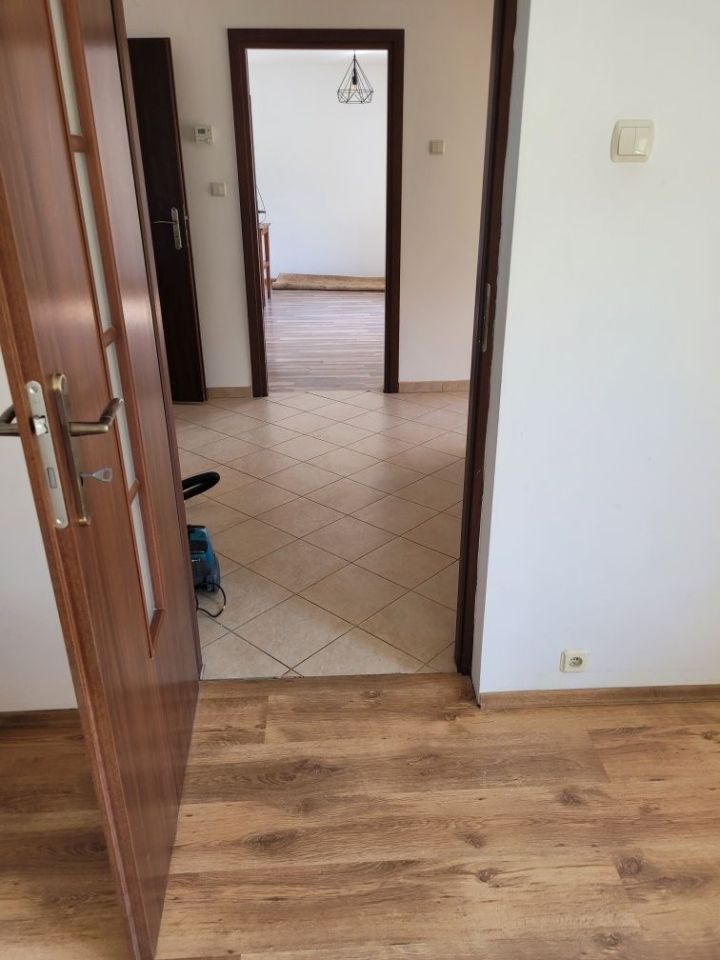 dom wolnostojący, 4 pokoje Wiśnicz Mały. Zdjęcie 3