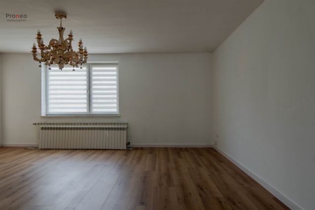 dom wolnostojący, 3 pokoje Stare Miasto. Zdjęcie 10