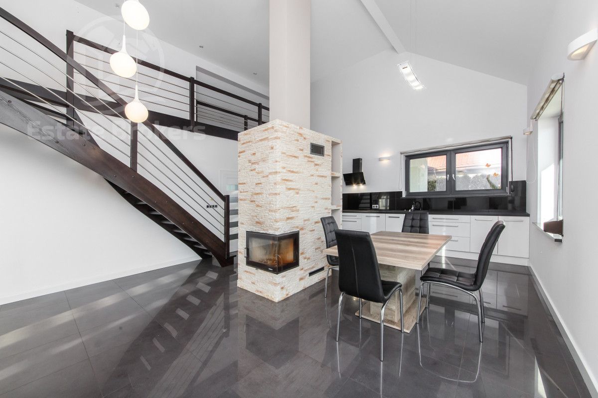 dom wolnostojący, 5 pokoi Mnichowice, ul. Wierzbowa. Zdjęcie 6