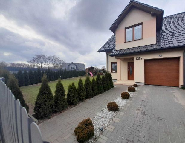 bliźniak, 4 pokoje Strachocin. Zdjęcie 1