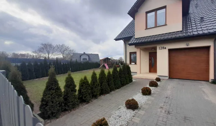 bliźniak, 4 pokoje Strachocin