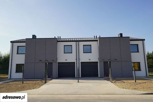 bliźniak, 5 pokoi Świdnik, ul. Dywizjonu 303. Zdjęcie 1