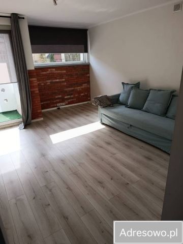 Mieszkanie 3-pokojowe Piotrków Trybunalski Śródmieście, ul. Piastowska. Zdjęcie 1