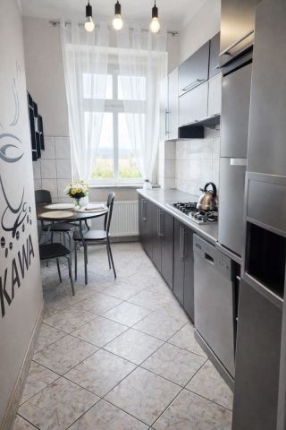 Mieszkanie 3-pokojowe Jelenia Góra. Zdjęcie 2