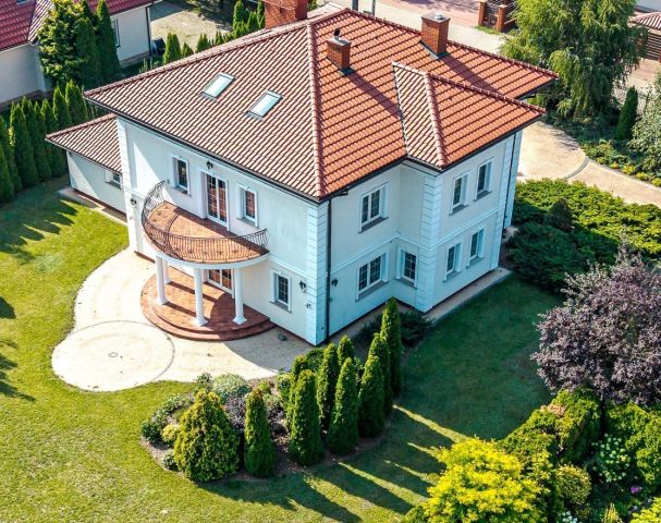 dom wolnostojący, 11 pokoi Michałowice, -. Zdjęcie 5