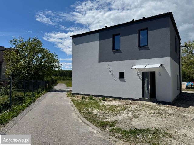 dom wolnostojący, 4 pokoje Mikołów. Zdjęcie 1