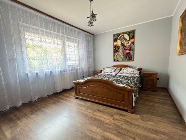 dom wolnostojący, 9 pokoi Lesko. Zdjęcie 10