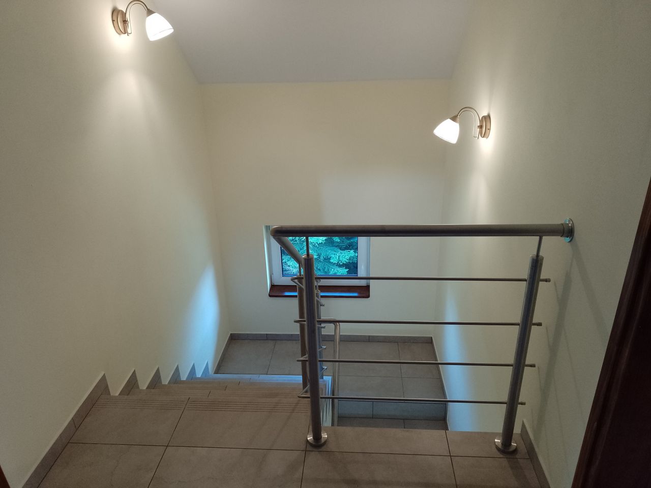 dom wolnostojący, 12 pokoi Zawoja Wełcza. Zdjęcie 2