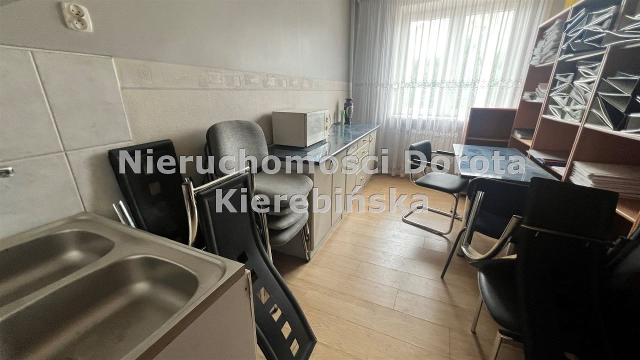 kamienica, 4 pokoje Tomaszów Mazowiecki. Zdjęcie 16