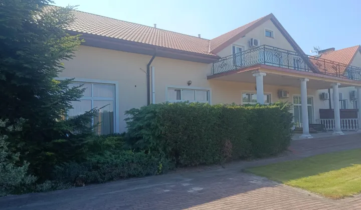 dom wolnostojący, 8 pokoi Popłacin