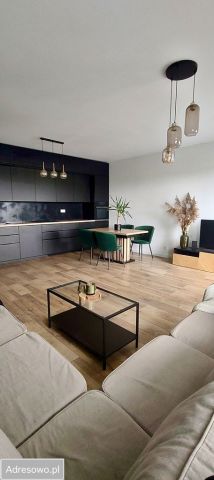 Mieszkanie 3-pokojowe Pruszków Żbików, ul. Adama Mickiewicza. Zdjęcie 1