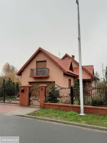 dom wolnostojący, 4 pokoje Piotrków Trybunalski, ul. Henryka Wieniawskiego. Zdjęcie 1