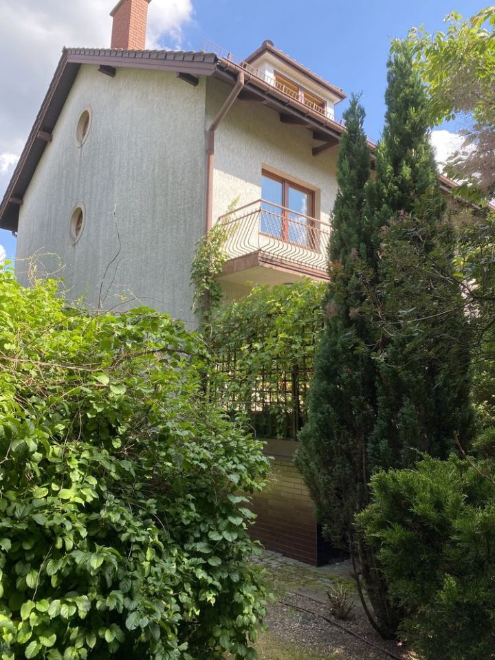 dom szeregowy, 8 pokoi Kielce. Zdjęcie 3