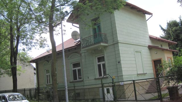 dom wolnostojący, 6 pokoi Tarnów Śródmieście, ul. Szymona Starowolskiego. Zdjęcie 2