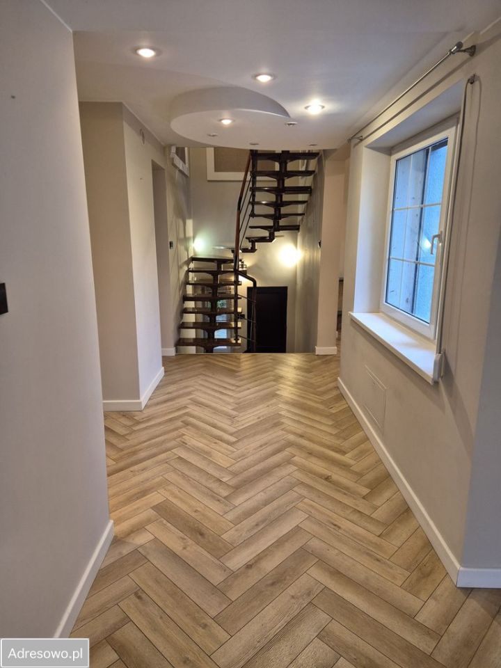 dom wolnostojący, 6 pokoi Golina, ul. 1 Maja. Zdjęcie 5