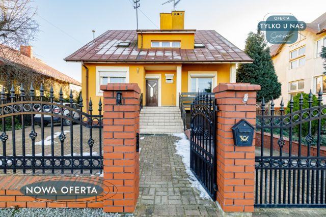 dom wolnostojący, 5 pokoi Sieradz, ul. Michała Wołodyjowskiego. Zdjęcie 1