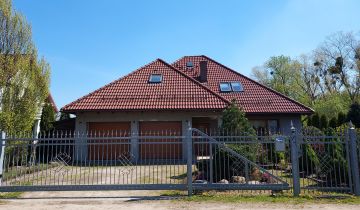 dom wolnostojący, 8 pokoi Rumia