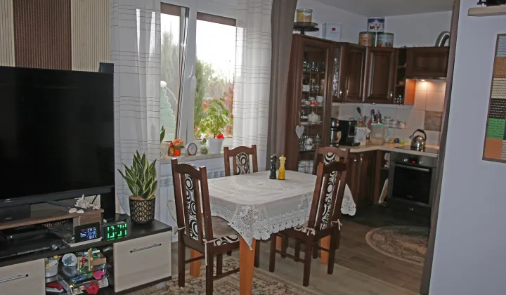 dom wolnostojący, 3 pokoje Drwalew, ul. Słoneczna