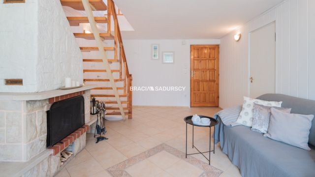 dom wolnostojący, 10 pokoi Łazy. Zdjęcie 11