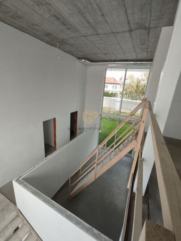 dom wolnostojący, 7 pokoi Konstancin-Jeziorna. Zdjęcie 13