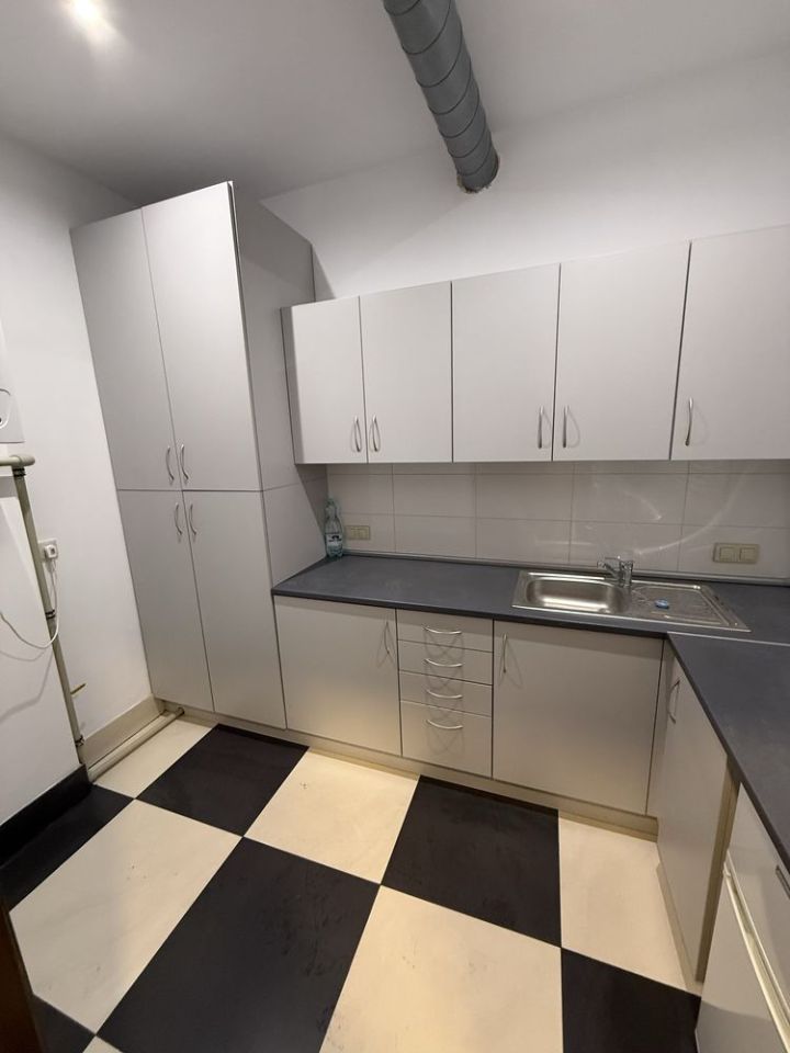 Biuro Katowice Śródmieście, ul. Juliusza Ligonia. Zdjęcie 2