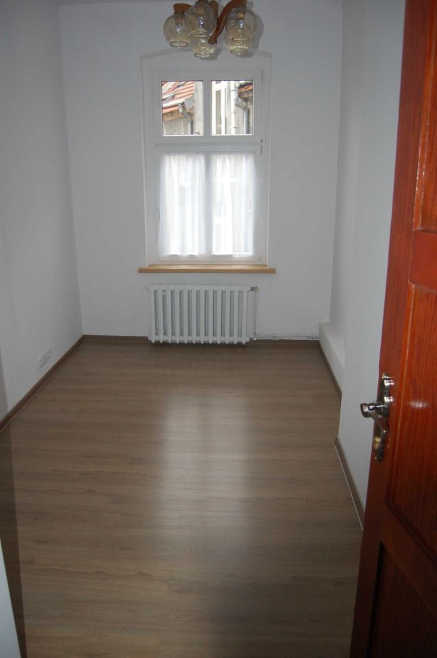 Mieszkanie 4-pokojowe Legnica Centrum, ul. Piastowska. Zdjęcie 4